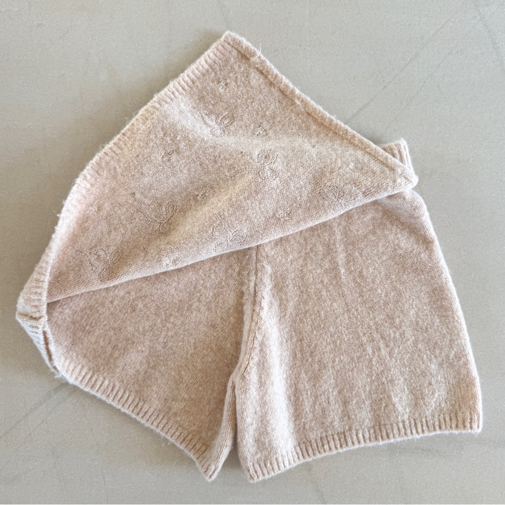 Zara Girls Beaded Knit Skort Sweater Skirt Cream Ecru Bow Embellished Size 6-7 - Picture 5 of 8